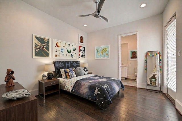 1010 Savannah Cedar Lane, Houston, TX 77043