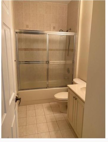 4905 N Harbor Isles Dr, Fort Lauderdale, FL 33312