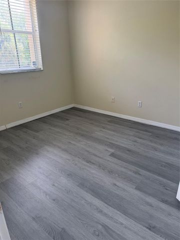 4905 N Harbor Isles Dr, Fort Lauderdale, FL 33312