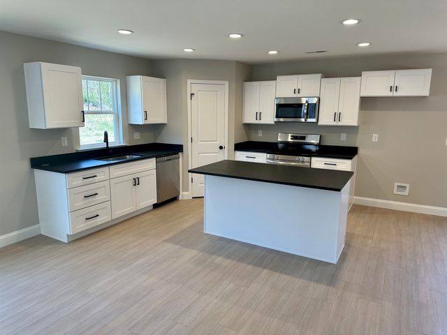 225 Upper Beaver Creek Drive, Moore, SC 29369