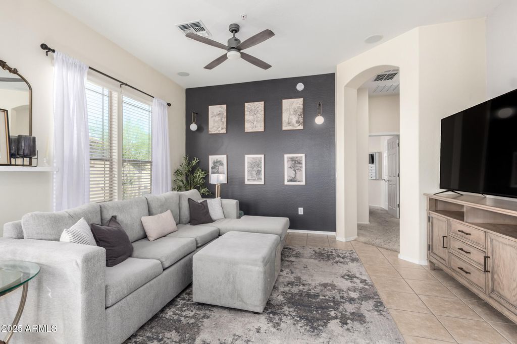 42424 N Gavilan Peak Parkway 59212, Anthem, AZ 85086