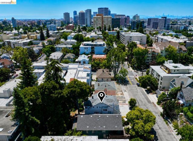 368 Adams St, Oakland, CA 94610