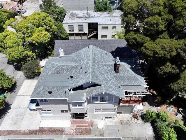 368 Adams St, Oakland, CA 94610