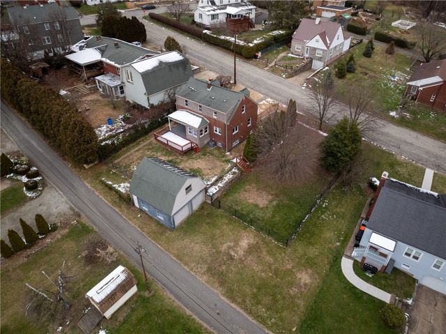 1715 Sloan Ave, Latrobe, PA 15650