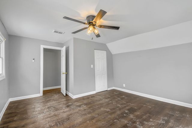12025 S Prairie Avenue, Chicago, IL 60628
