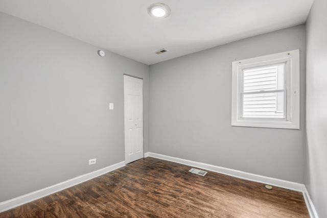 12025 S Prairie Avenue, Chicago, IL 60628