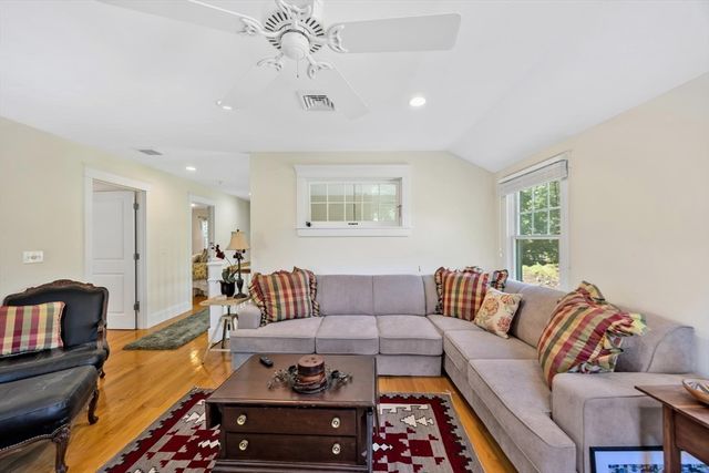 146 James Cir, Mashpee, MA 02649