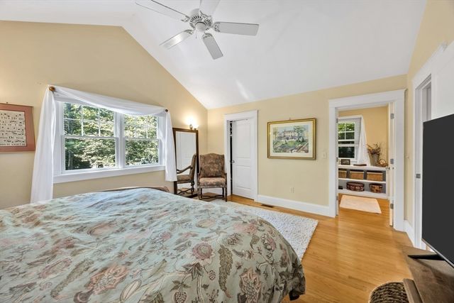 146 James Cir, Mashpee, MA 02649
