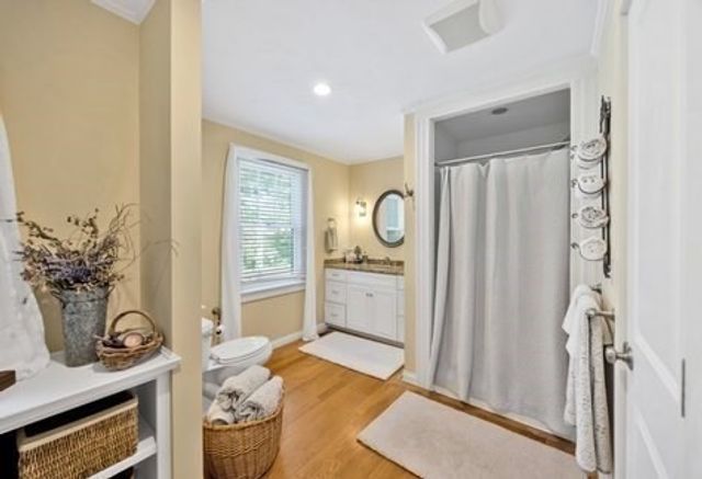 146 James Cir, Mashpee, MA 02649