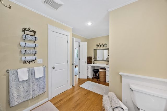 146 James Cir, Mashpee, MA 02649