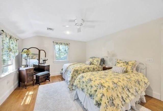 146 James Cir, Mashpee, MA 02649