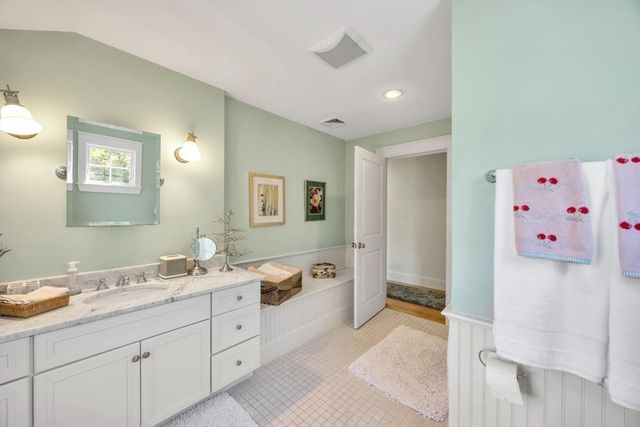 146 James Cir, Mashpee, MA 02649