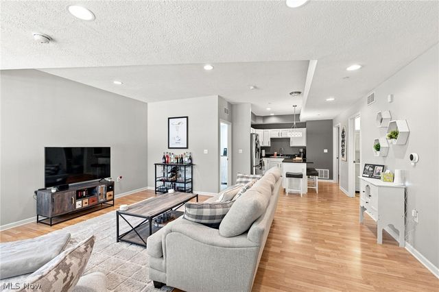 7427 Battery Park Boulevard, Cleveland, OH 44102