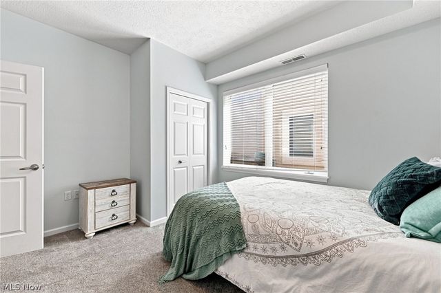 7427 Battery Park Boulevard, Cleveland, OH 44102
