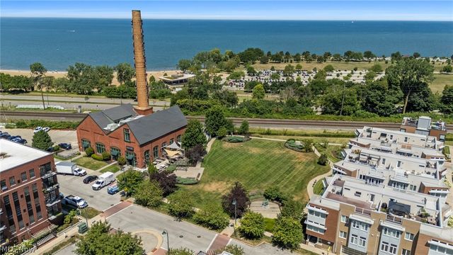 7427 Battery Park Boulevard, Cleveland, OH 44102