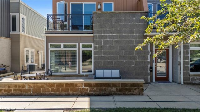 7427 Battery Park Boulevard, Cleveland, OH 44102
