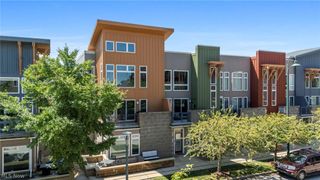 7427 Battery Park Boulevard, Cleveland, OH 44102