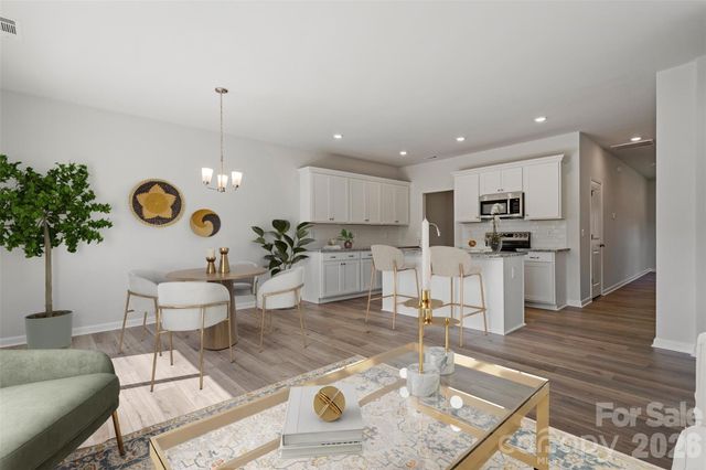 3013 Kingsfield Road 48, Charlotte, NC 28208