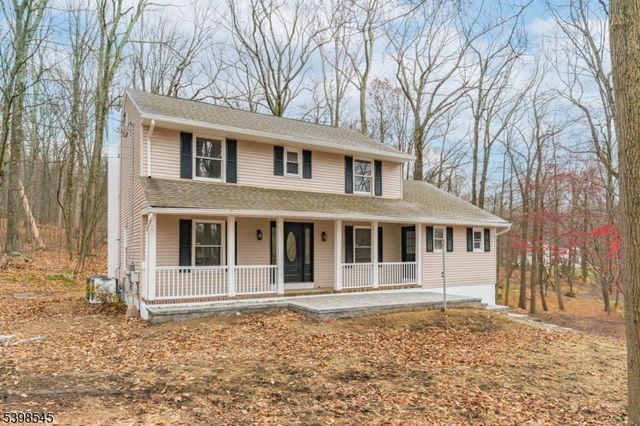 94 Ridge Rd, Allamuchy Twp., NJ 07840