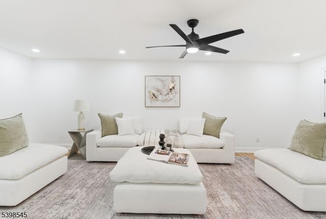 94 Ridge Rd, Allamuchy Twp., NJ 07840