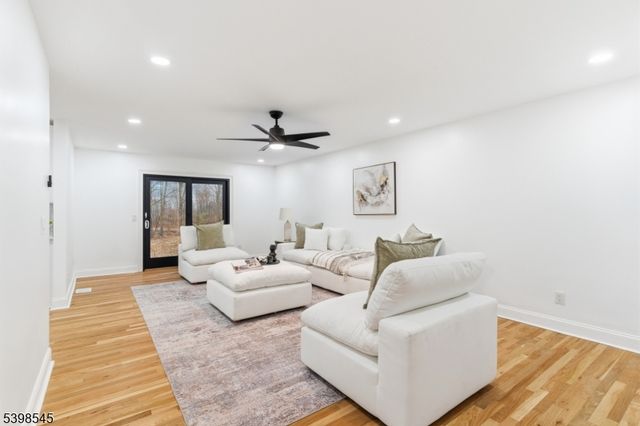 94 Ridge Rd, Allamuchy Twp., NJ 07840