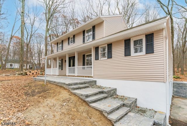 94 Ridge Rd, Allamuchy Twp., NJ 07840