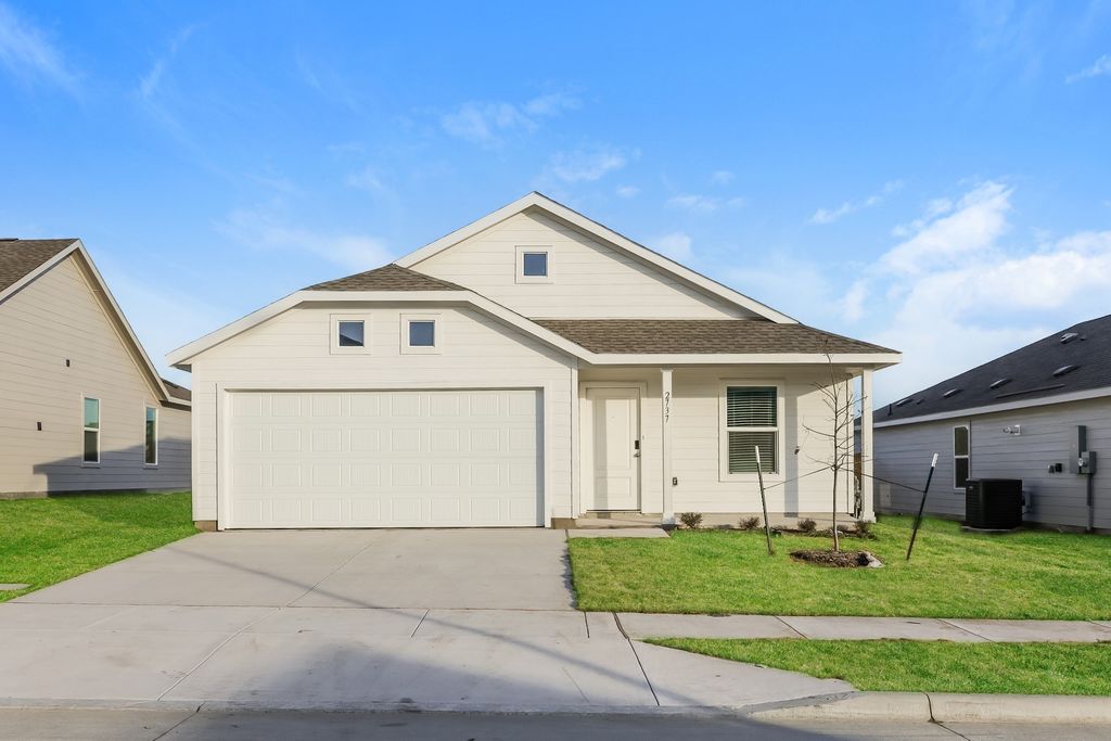 2737 Center Creek, Benbrook, TX 76108