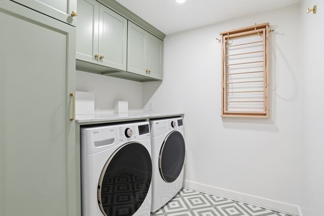 38 Blueberry Lane, Concord, MA 01742