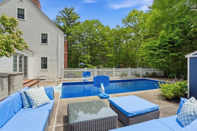 38 Blueberry Lane, Concord, MA 01742