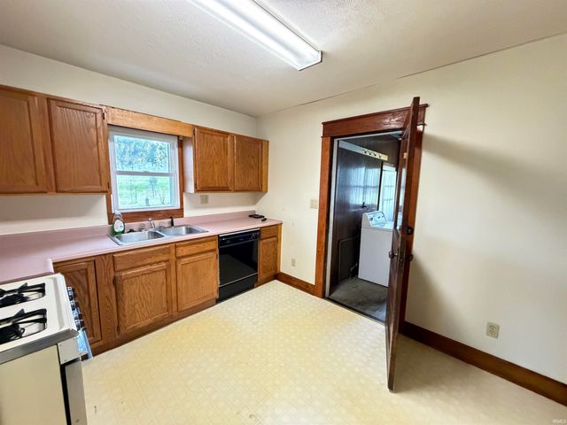 1026 W 7th Street, Bloomington, IN 47404