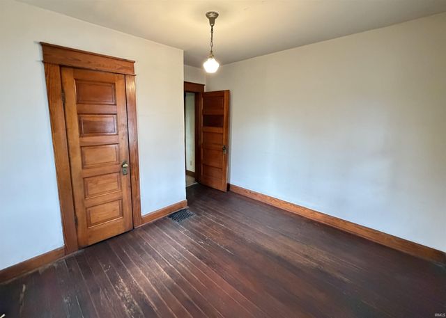 1026 W 7th Street, Bloomington, IN 47404