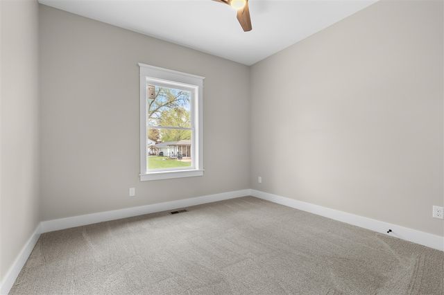 7684 Newport, Richland, MI 49083