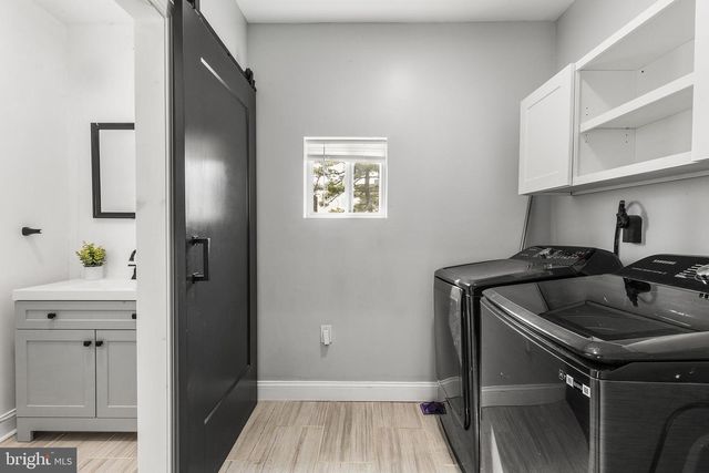 322 N 42ND ST, Philadelphia, PA 19104