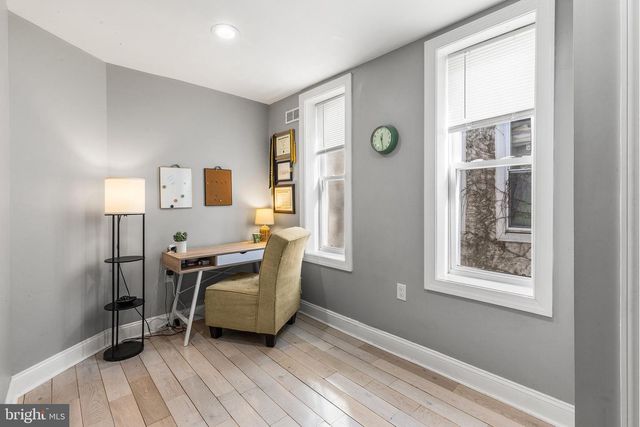 322 N 42ND ST, Philadelphia, PA 19104