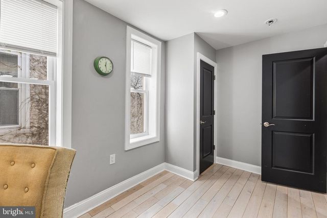 322 N 42ND ST, Philadelphia, PA 19104