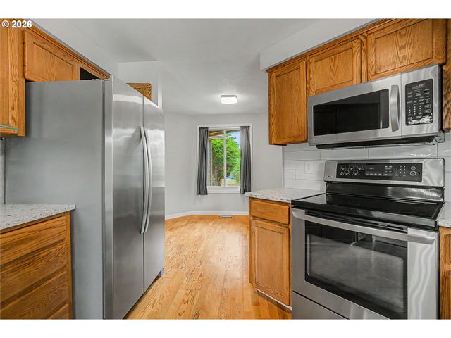 2356 Nw AVA Ave, Gresham, OR 97030