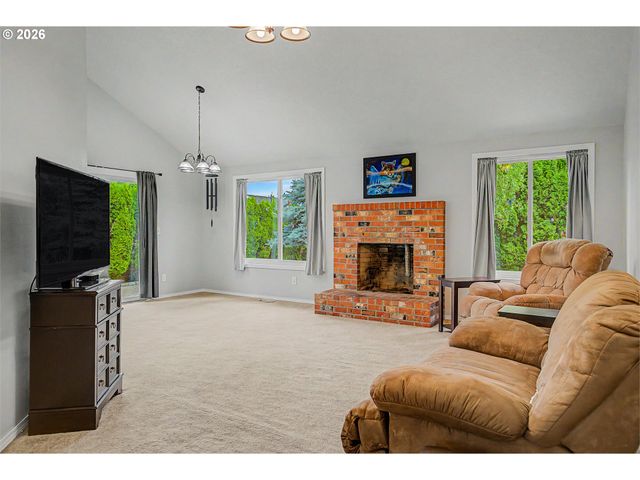 2356 Nw AVA Ave, Gresham, OR 97030