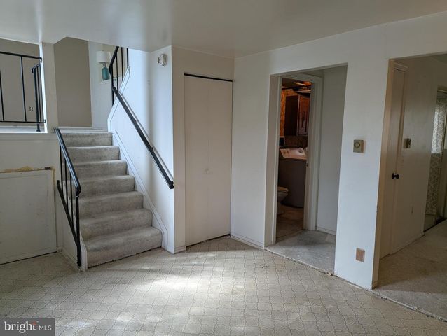 100 WILLOW CT, Harrisburg, PA 17110