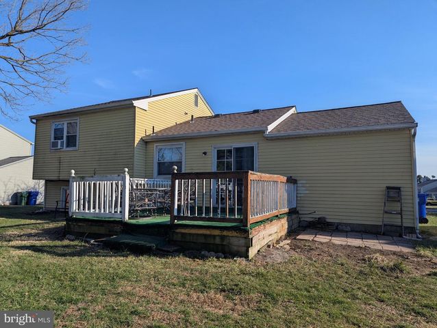 100 WILLOW CT, Harrisburg, PA 17110