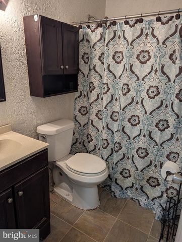 100 WILLOW CT, Harrisburg, PA 17110