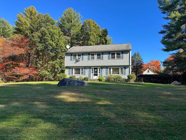 38 Valliria Dr 38, Groton, MA 01450