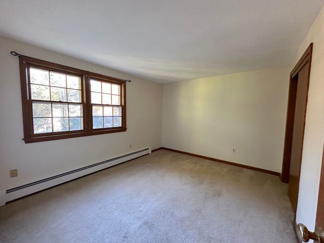38 Valliria Dr 38, Groton, MA 01450
