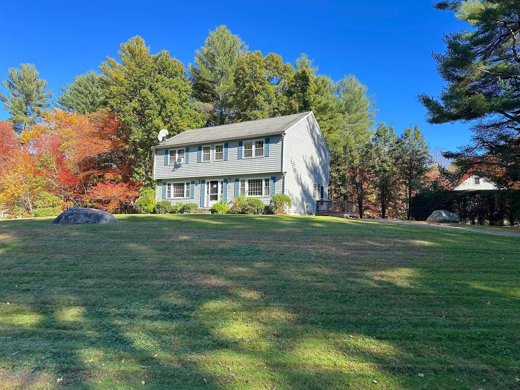 38 Valliria Dr 38, Groton, MA 01450