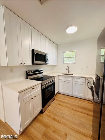 4931 Vincennes CT 7, Cape Coral, FL 33904