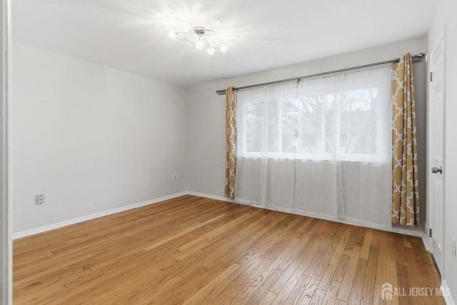 60 Hampshire Drive, Plainsboro, NJ 08536