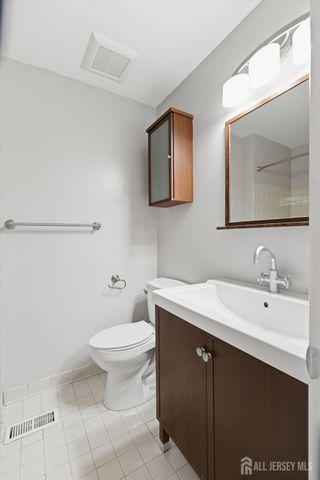 60 Hampshire Drive, Plainsboro, NJ 08536