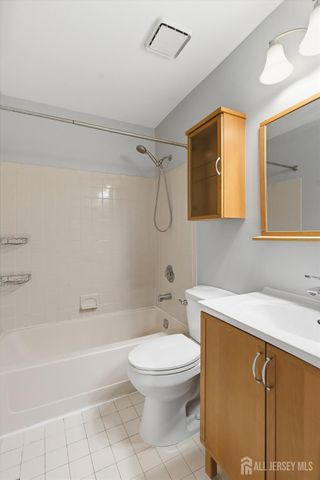 60 Hampshire Drive, Plainsboro, NJ 08536