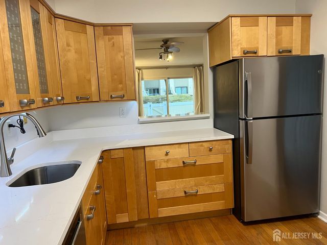 60 Hampshire Drive, Plainsboro, NJ 08536