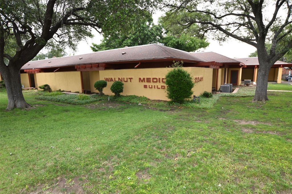 2241 Peggy Lane E, Garland, TX 75042