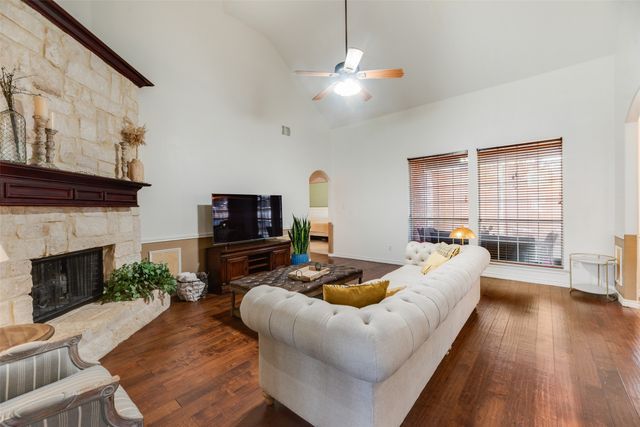 9109 Hawley Drive, Fort Worth, TX 76244